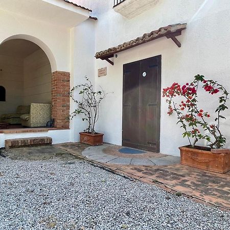 Villa Tana Pacenzia เชฟาลู ภายนอก รูปภาพ