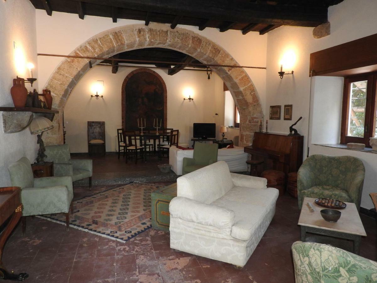 Villa Tana Pacenzia เชฟาลู ภายนอก รูปภาพ